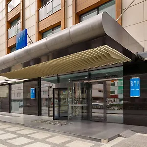 Hotel Tryp By Wyndham Topkapi, Istanboel